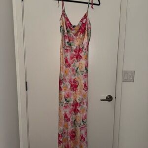 Elegant Floral Maxi Dress in Pink and Cream